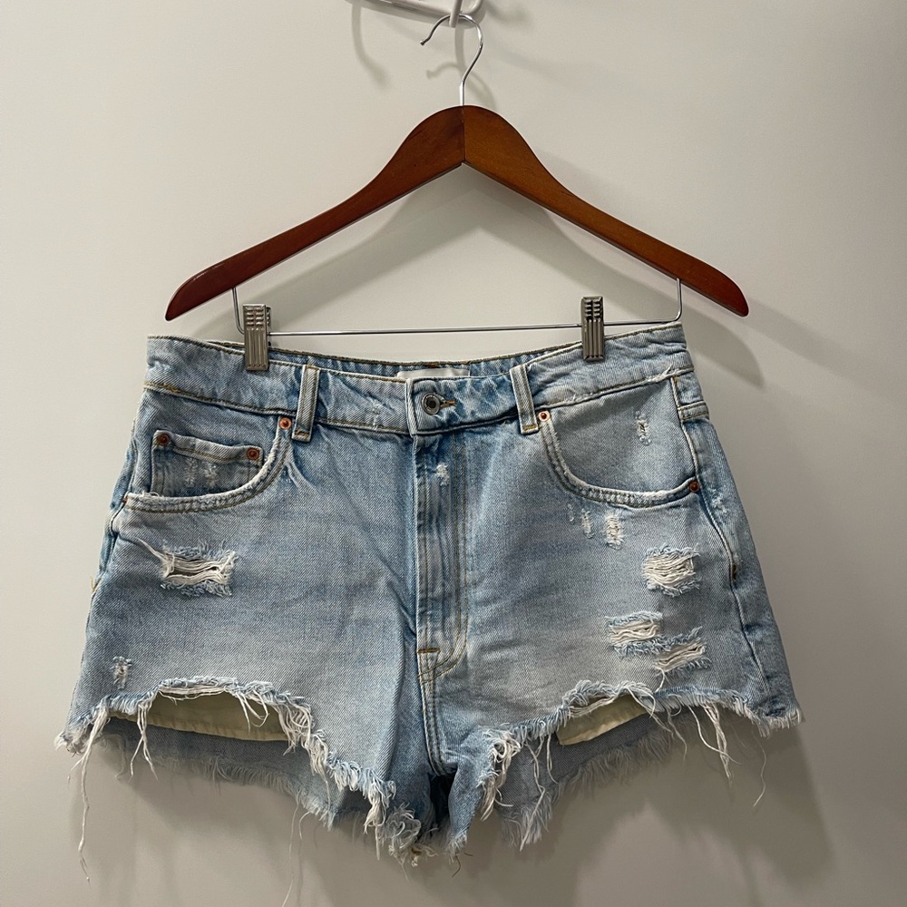 Zara High Waist Jean Shorts Size 10